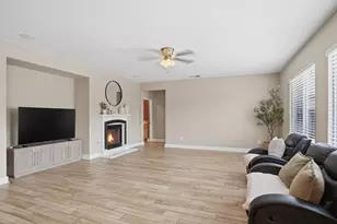 1527 Phlox Dr, Patterson, CA 95363 - Photo 13