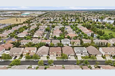 1527 Phlox Drive, Patterson, CA 95363 - Photo 39