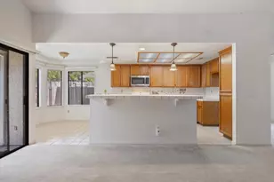 6113 Wolf Creek Ct, Elk Grove, CA 95758 - Photo 11