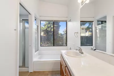 6113 Wolf Creek Court, Elk Grove, CA 95758 - Photo 25