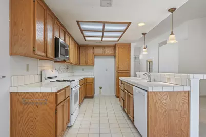 6113 Wolf Creek Court, Elk Grove, CA 95758 - Photo 15