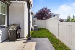 7938 Pitcher St, Citrus Heights, CA 95610 - Photo 29