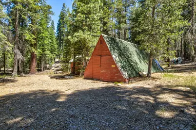61011 Cedar Crest Lane, Lakeshore, CA 93634 - Photo 59