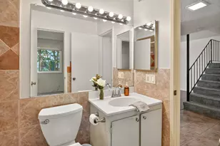 5086 Greenberry Dr, Sacramento, CA 95841 - Photo 9