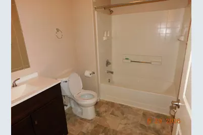 5201 W Laguna Oaks Drive #15, Elk Grove, CA 95758 - Photo 3