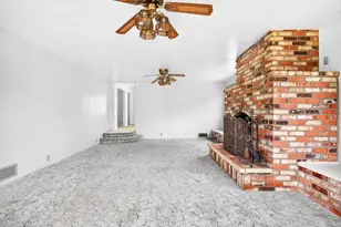 2033 Princeton Ave, Stockton, CA 95204 - Photo 11