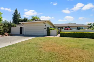 1033 Sycamore Ln, Woodland, CA 95695 - Photo 1