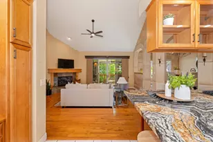 8626 Pershing Ave, Fair Oaks, CA 95628 - Photo 23