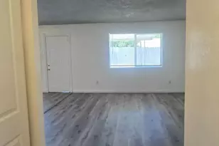 7900 Albion Way, Sacramento, CA 95832 - Photo 9