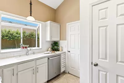 2100 Cobblestone Manor, Modesto, CA 95355 - Photo 23