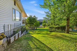 10284 Mystery Ln, Rough and Ready, CA 95975 - Photo 35
