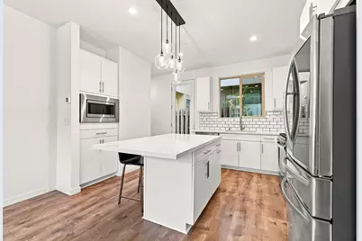 453 Crate Avenue, Sacramento, CA 95818 - Photo 9