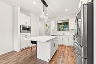 453 Crate Ave, Sacramento, CA 95818 - Photo 9
