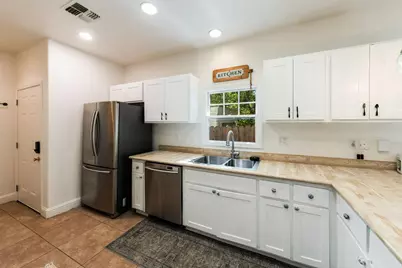 3609 20th Avenue, Sacramento, CA 95820 - Photo 9