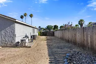 3410 Jutewood Ct, Sacramento, CA 95827 - Photo 27