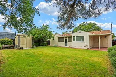 32 E McKenzie Avenue, Stockton, CA 95204 - Photo 23