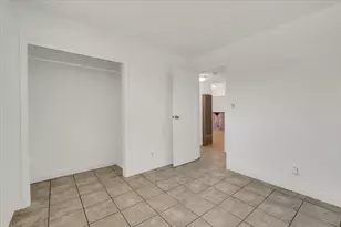1056 Hedge Ave, Olivehurst, CA 95961 - Photo 15