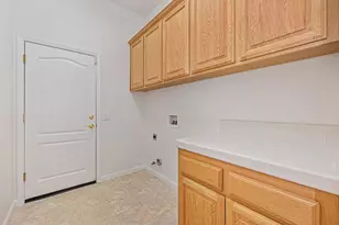 9016 Fallsmont Dr, El Dorado Hills, CA 95762 - Photo 33