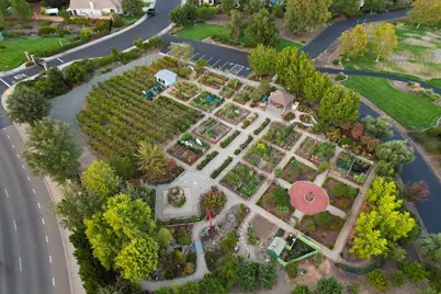 9016 Fallsmont Drive, El Dorado Hills, CA 95762 - Photo 77