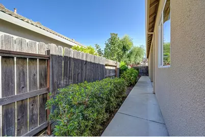 9016 Fallsmont Drive, El Dorado Hills, CA 95762 - Photo 59