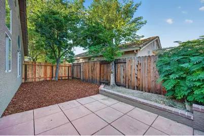 9208 Cerrolinda Circle, Elk Grove, CA 95758 - Photo 31