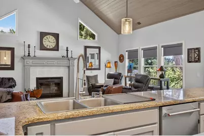 8972 Bronson Drive, Granite Bay, CA 95746 - Photo 15