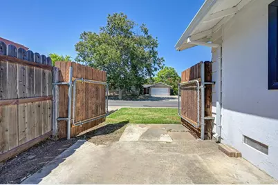 5822 Hemlock Street, Sacramento, CA 95841 - Photo 5