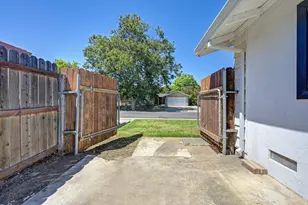 5822 Hemlock St, Sacramento, CA 95841 - Photo 5