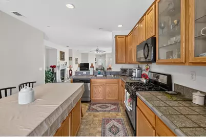 8888 Billfish Way, Sacramento, CA 95828 - Photo 21