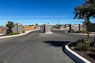 2104 Blue Coppice Wy, Roseville, CA 95747 - Photo 17