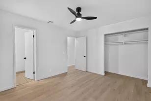 902 Granada, Los Banos, CA 93635 - Photo 7