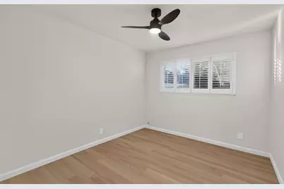 902 Granada, Los Banos, CA 93635 - Photo 5