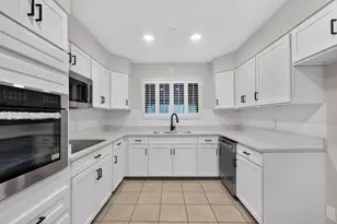 902 Granada, Los Banos, CA 93635 - Photo 11
