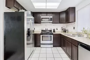 7570 Burgoyne Ln, Sacramento, CA 95823 - Photo 5