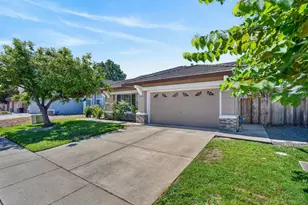 8874 Mandalay Way, Elk Grove, CA 95624 - Photo 3