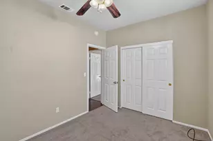 8874 Mandalay Way, Elk Grove, CA 95624 - Photo 27