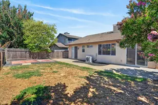 8874 Mandalay Way, Elk Grove, CA 95624 - Photo 35