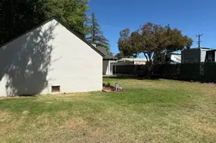 2539 Clay St, Sacramento, CA 95815 - Photo 29