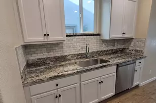 9902 Del Surf Ln, Elk Grove, CA 95757 - Photo 9