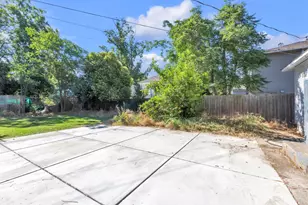 3211 32nd St, Sacramento, CA 95817 - Photo 21