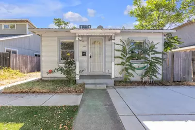 3211 32nd St, Sacramento, CA 95817 - Photo 5