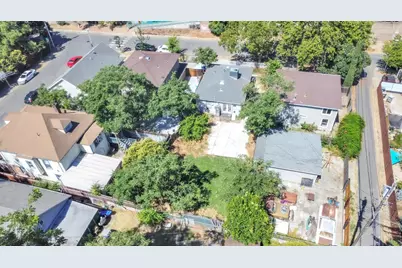 3211 32nd St, Sacramento, CA 95817 - Photo 23
