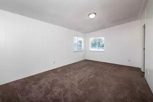 E Ave I, Lancaster, CA 93535 - Photo 15