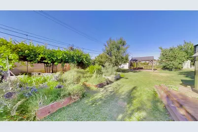 7921 34th Avenue, Sacramento, CA 95824 - Photo 43