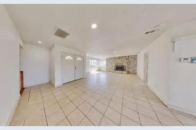 7921 34th Avenue, Sacramento, CA 95824 - Photo 9