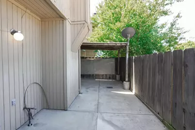 415 W J Street, Los Banos, CA 93635 - Photo 23