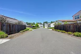3017 Bedford Falls Way, Sacramento, CA 95818 - Photo 55