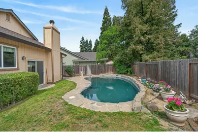 9083 Fanega Court, Elk Grove, CA 95758 - Photo 13