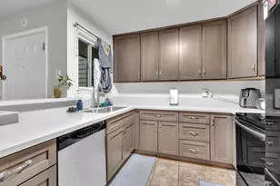 3715 Tallyho Dr, Sacramento, CA 95826 - Photo 5