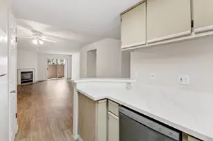 5875 Gloria Dr, Sacramento, CA 95822 - Photo 27